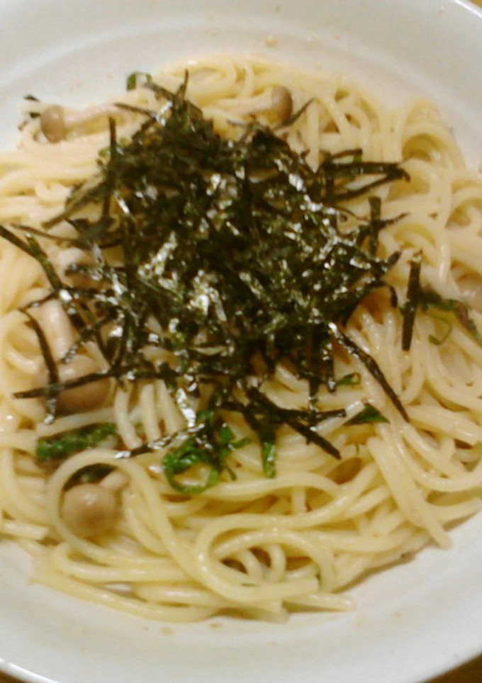 簡単昼食　梅としめじと大葉の和風パスタ-レシピのメイン写真