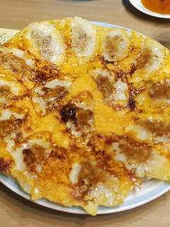 羽根チーズ焼き餃子(冷凍餃子使用)-レシピのメイン写真