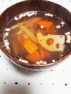ゴマと生姜たっぷり根野菜スープ-レシピのメイン写真
