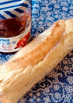 まるごと果実苺ジャムで簡単ロールケーキ-レシピのメイン写真