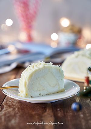 ホワイトクリスマスロール-レシピのメイン写真