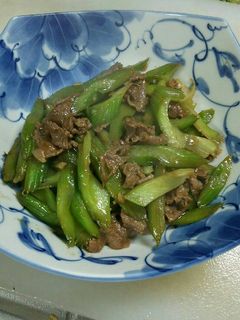 セロリと牛肉のオイスター炒め-レシピのメイン写真