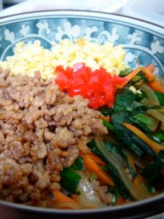 焼き肉のたれで*簡単*豚そぼろ丼-レシピのメイン写真