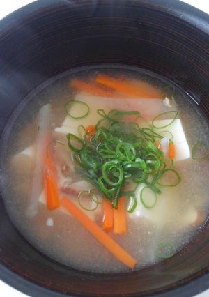 ツナ缶で簡単！時短の美味しいお味噌汁-レシピのメイン写真