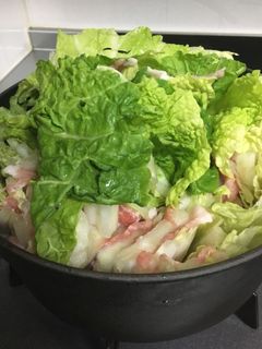 ストウブ鍋で豚肉と白菜のミルフィーユ鍋-レシピのメイン写真