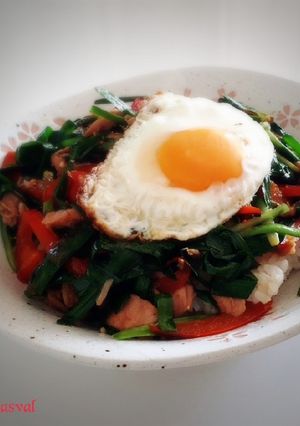 ☆簡単☆ツナとパプリカニラ丼-レシピのメイン写真