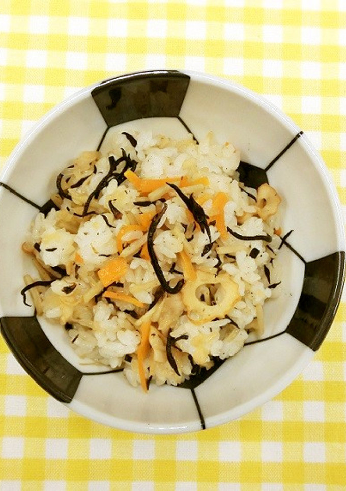 ごぼうとひじきの混ぜごはん-レシピのメイン写真