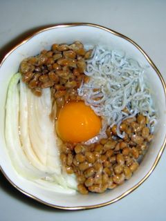 【簡単】新たまねぎで、納豆ぶっかけごはん-レシピのメイン写真