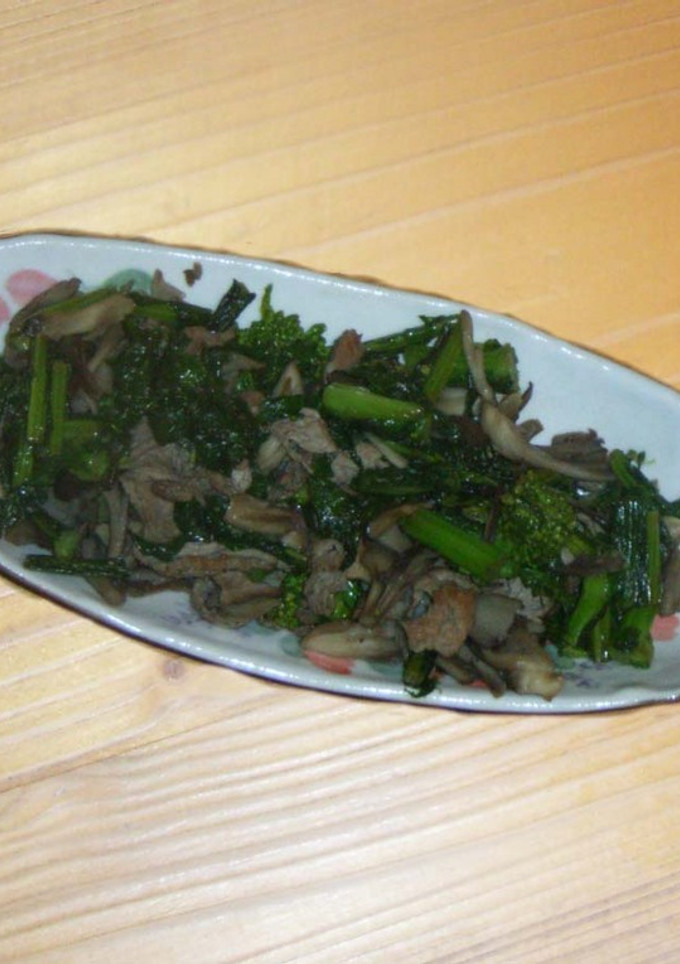 菜の花いっぱい♪きのこと豚肉の炒め物-レシピのメイン写真