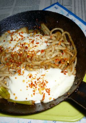 セロリ＋モッツァレラ･チーズの焼きうどん-レシピのメイン写真