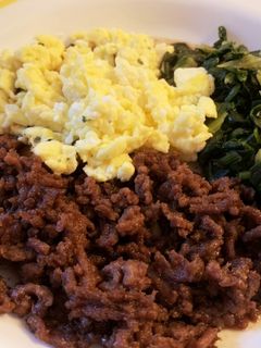 フライパン1つで簡単三色ご飯♫-レシピのメイン写真