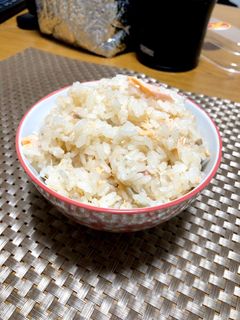 冷えても美味しい鮭の炊き込みごはん-レシピのメイン写真
