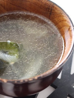 玉ねぎとわかめの韓国風スープ-レシピのメイン写真