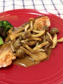 簡単ソースで!鮭のムニエル-レシピのメイン写真