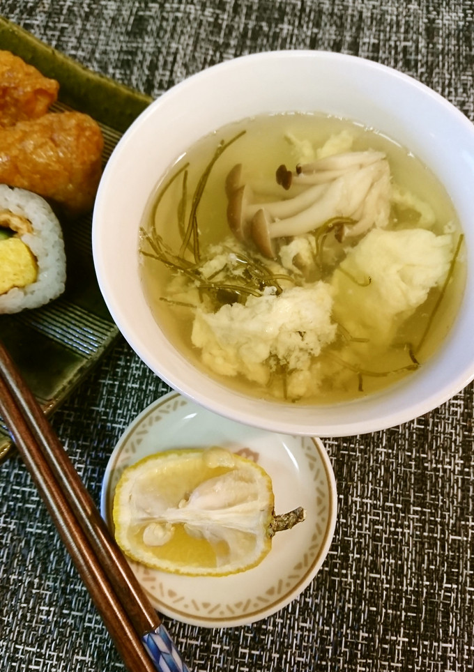 しめじと卵のお吸い物-レシピのメイン写真