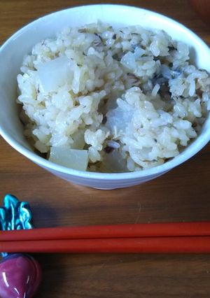 鯖の水煮と大根の炊き込みご飯-レシピのメイン写真
