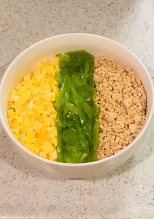 鶏そぼろの三色丼-レシピのメイン写真