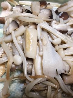 蒸しきのこ-レシピのメイン写真