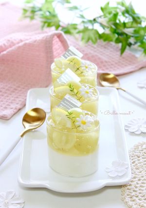杏仁豆腐とマスカット&レモンジュレ-レシピのメイン写真