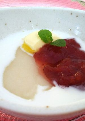 とろとろみるく餅のジャム添え～時々バター-レシピのメイン写真