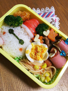 簡単!キャラ弁☆ベイマックスサンタ弁当-レシピのメイン写真
