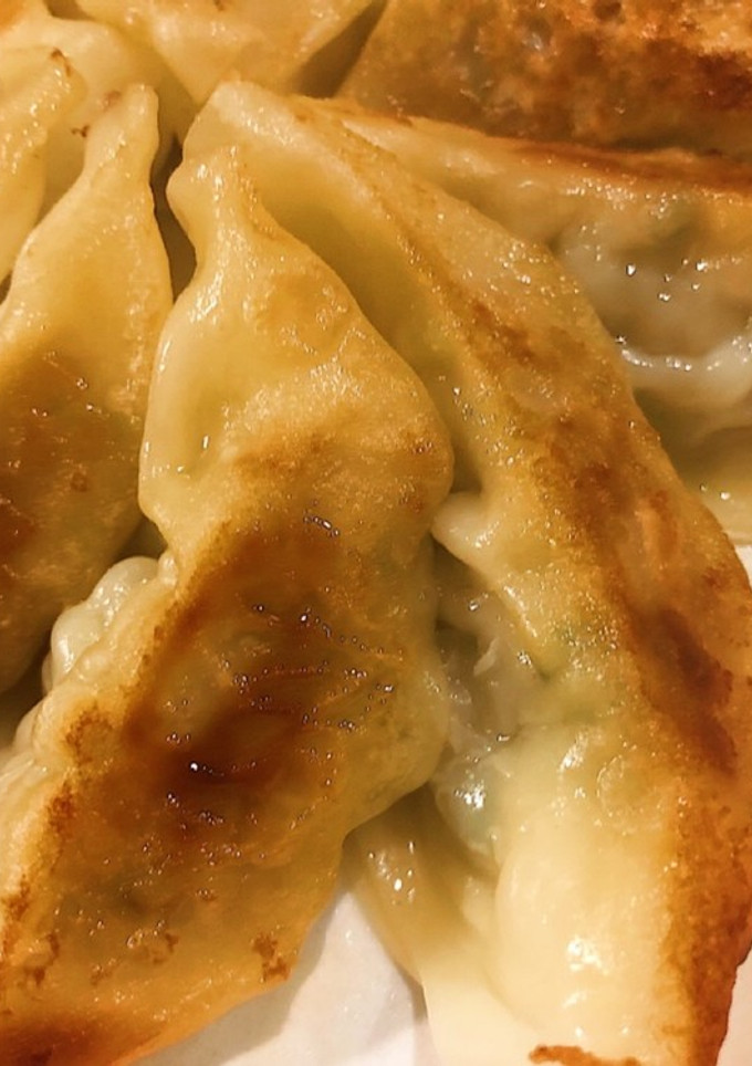 5分で簡単！冷凍餃子を美味しく焼く方法-レシピのメイン写真