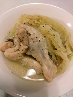 手羽元とキャベツの塩煮込み-レシピのメイン写真