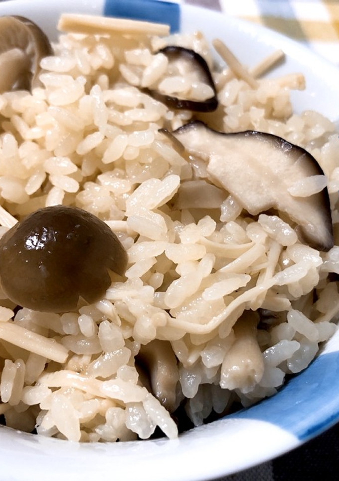 きのこたっぷり☆秋の炊き込みご飯-レシピのメイン写真