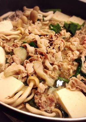 生姜いり♪豚こま肉とほうれん草の常夜鍋-レシピのメイン写真