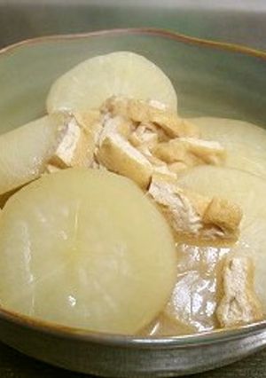 胃腸が疲れた時の大根と油揚げの薄味煮-レシピのメイン写真