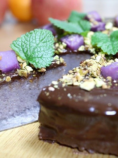 チョコ掛け紫芋のホールケーキ-レシピのメイン写真