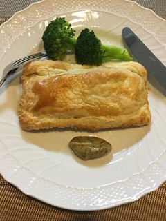 おもてなしに サーモンのパイ包み-レシピのメイン写真