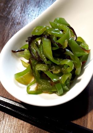 レンジで簡単♪ピーマンの塩昆布和え-レシピのメイン写真