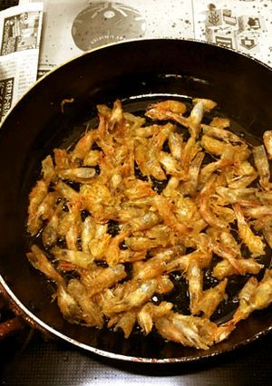片栗粉で揚げ焼き！エビの頭・殻のから揚げ-レシピのメイン写真
