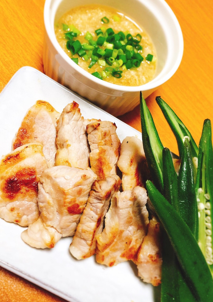 炙り豚肉とオクラのつけとろろ-レシピのメイン写真