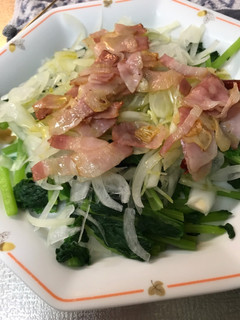 つぼみなとベーコンのサラダ-レシピのメイン写真