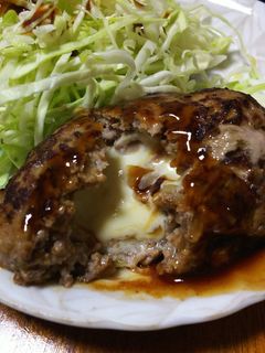 うちのチーズINハンバーグ!-レシピのメイン写真