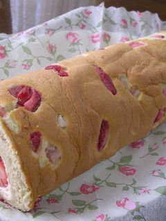 ストロベリー☆ロールケーキ☆-レシピのメイン写真