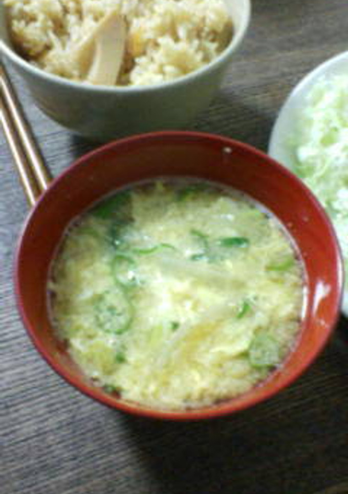 簡単☆玉ねぎたまごのお味噌汁-レシピのメイン写真