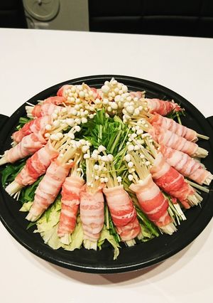 お鍋の具に☆野菜巻き巻きお肉！-レシピのメイン写真