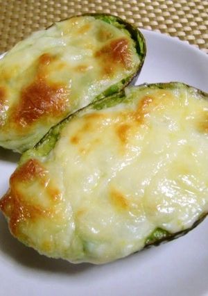 ★簡単！美味しい＊アボカドチーズ焼き＊♪-レシピのメイン写真