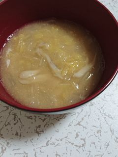 ごま風味☆舞茸とキャベツのお味噌汁☆-レシピのメイン写真