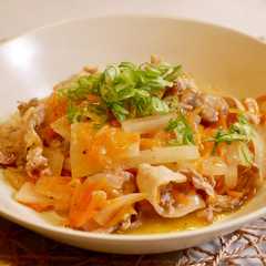 รูปของ 豚肉と大根のうま塩ダレ炒め