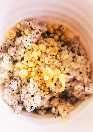 ★マヨラー向け★ゆかりとマヨの混ぜご飯-レシピのメイン写真