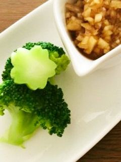 捨てないで!ブロッコリーの茎を華やかに♡-レシピのメイン写真