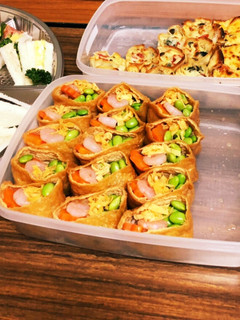 カラフルに!持ち寄りいなり寿司☆-レシピのメイン写真