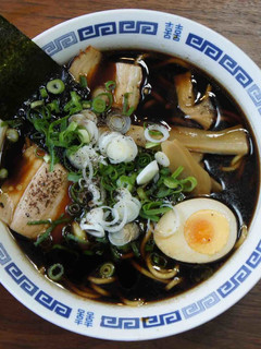 いろは風ブラックラーメン-レシピのメイン写真