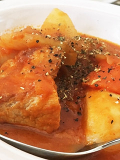 ストウブで簡単★ブロック肉と野菜のポトフ-レシピのメイン写真