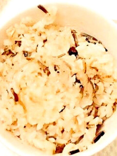 ツナ缶と塩昆布の炊き込みご飯-レシピのメイン写真