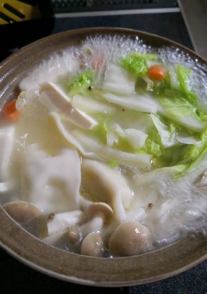 市販のスープ餃子を鍋にアレンジ(^.^)-レシピのメイン写真